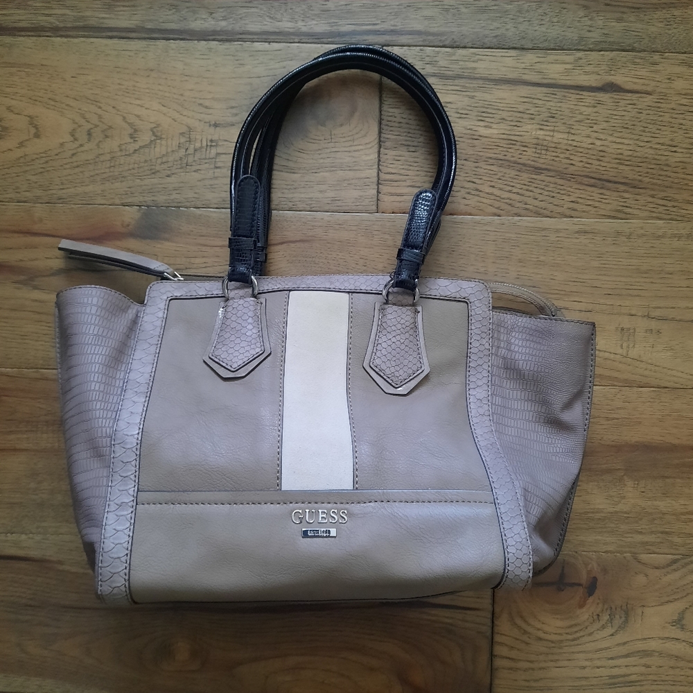 Guess Faux Leather Medium Shoulder Bag